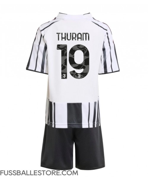 Günstige Juventus Khephren Thuram #19 Heimtrikotsatz Kinder 2025-26 Kurzarm (+ Kurze Hosen) Günstige Juventus Khephren Thuram #19 Heimtrikotsatz Kinder 2025-26 Kurzarm (+ Kurze Hosen)